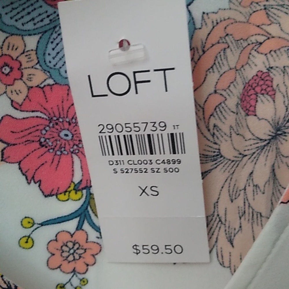 🎉HP🎉LOFT Floral V-neck Puff Sleeve Blouse, XS, NWT - Picture 8 of 8